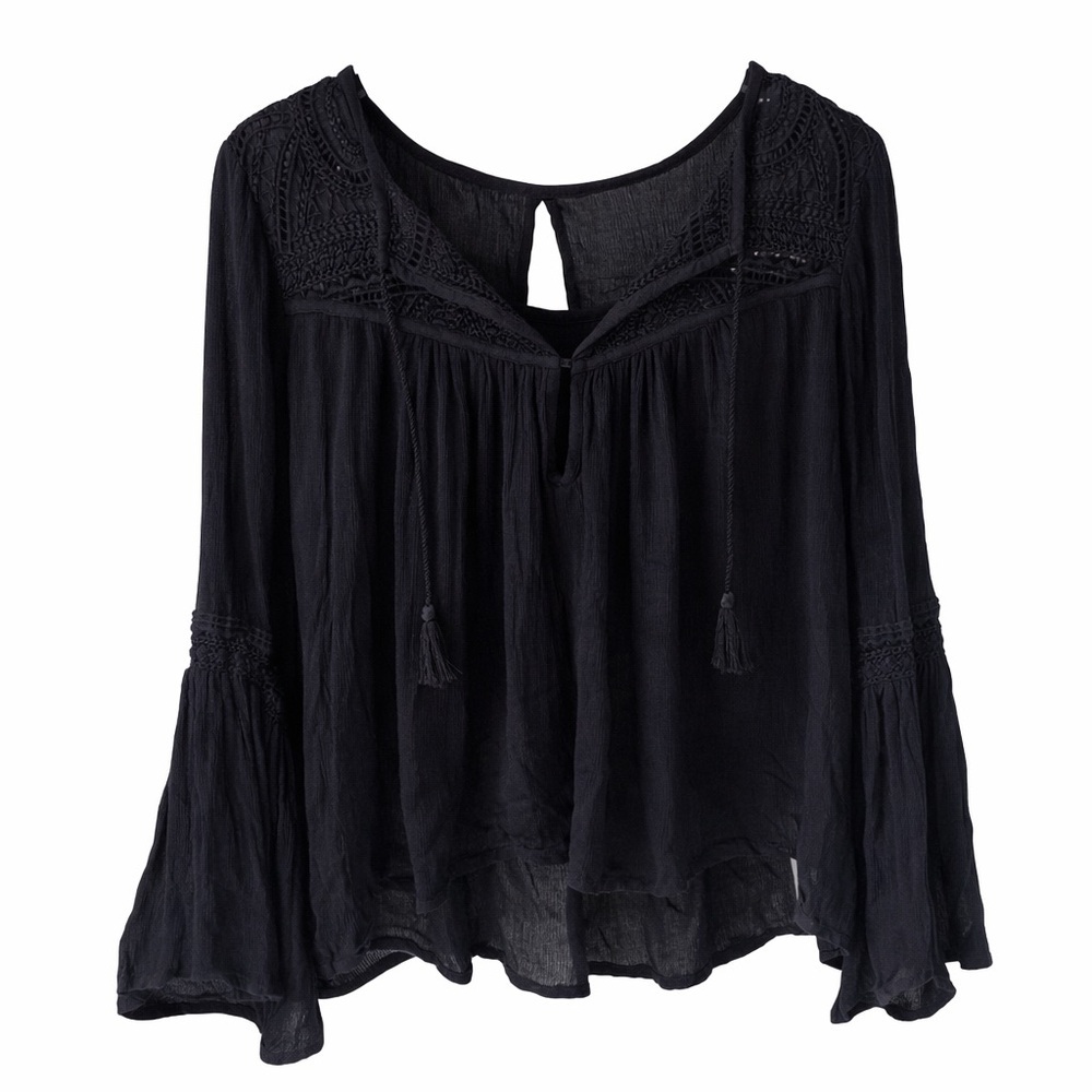 Forever 21 NWT Black Boho Peasant Top Size S Lace Crochet Tassel Blouse